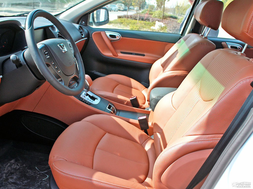 ɰ׼{ǽݴ7 SUV{˿ggDƬ