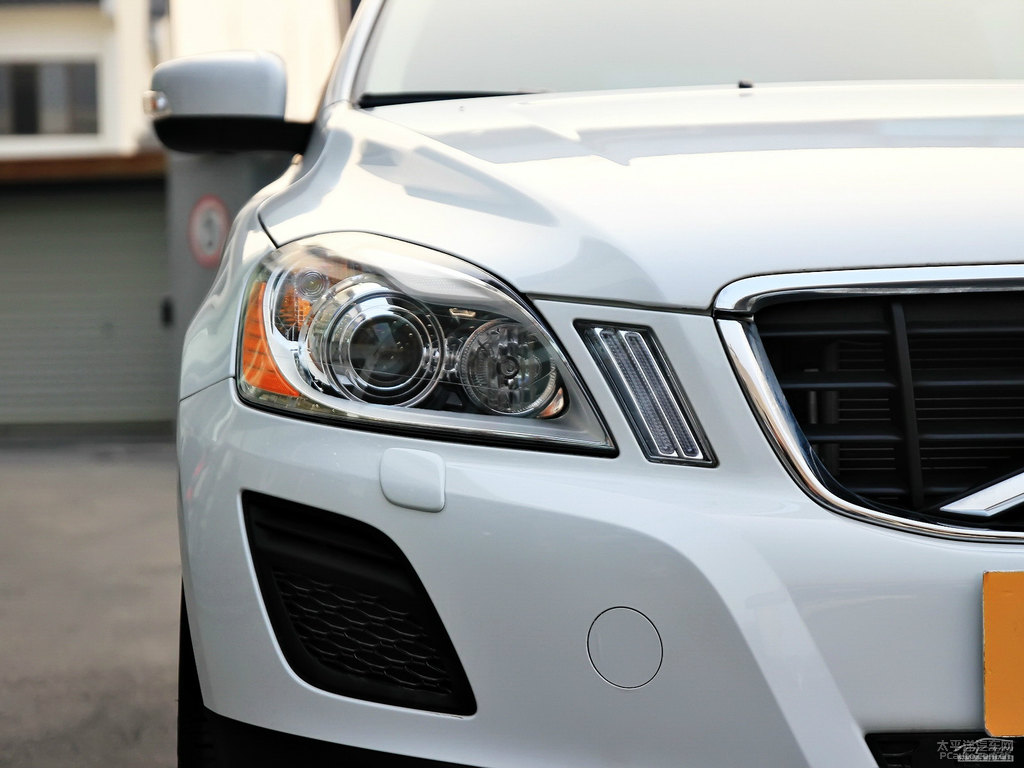 ѩ֠XC60(M)^DƬ