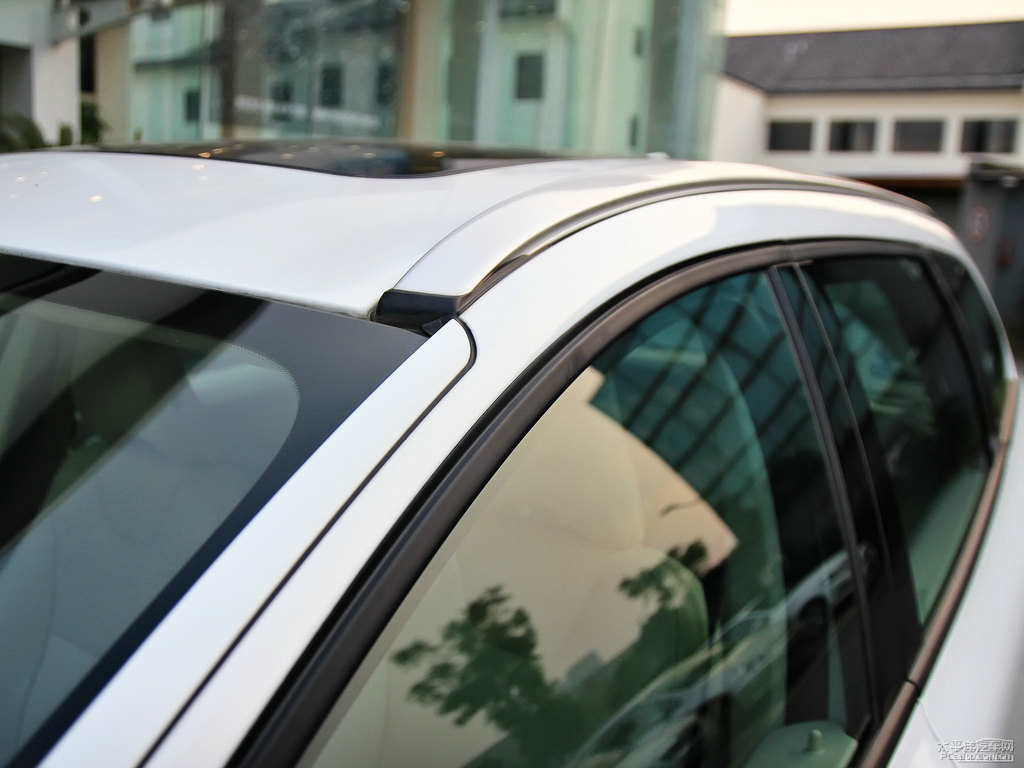 ѩ֠XC60(M(jn))^DƬ