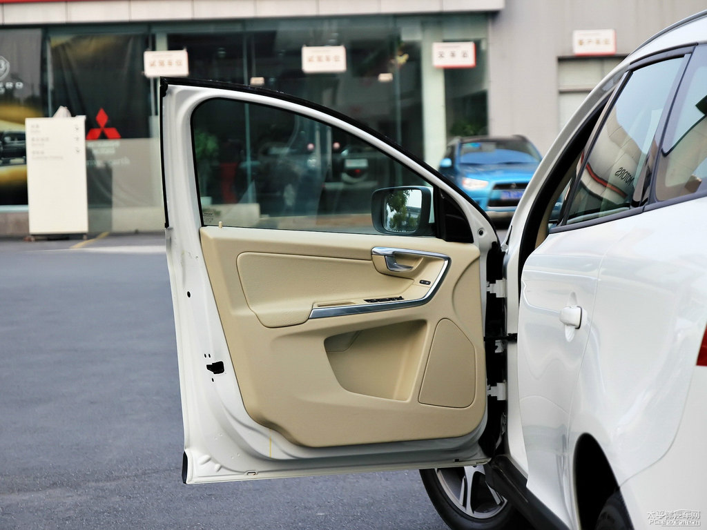 ѩ֠XC60(M(jn))(ni)DƬ