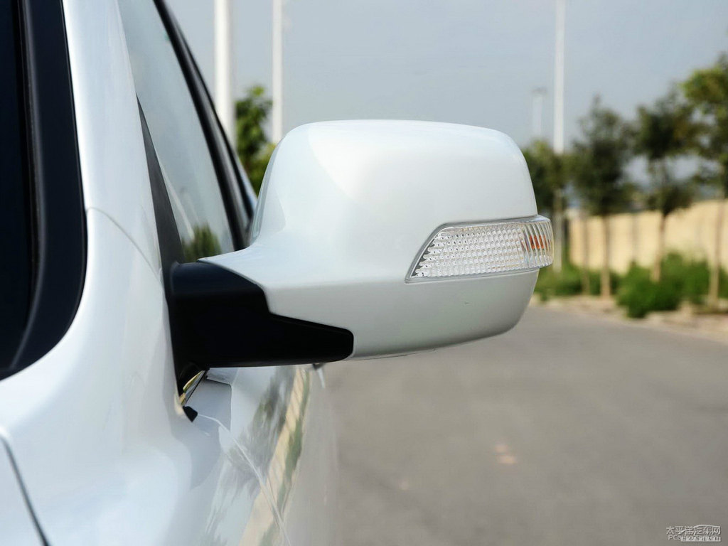 簡約白哈弗H6車身外觀圖片