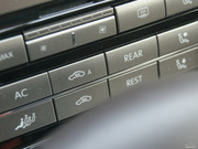 2012款 3.0L 精英定制型(汽油版) 2012款 3.0L 精英定制型(汽油版)