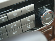 2012款 3.0L 精英定制型(汽油版) 2012款 3.0L 精英定制型(汽油版)