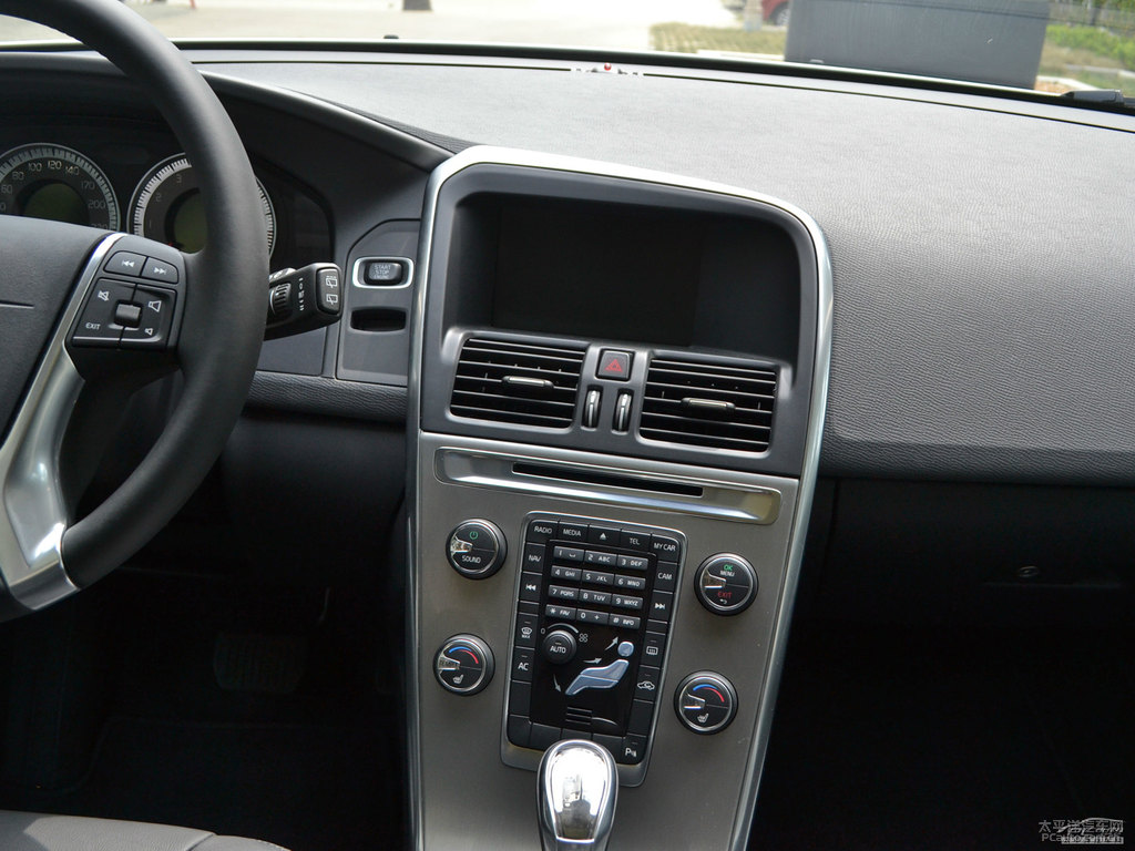 ѩ֠XC60(M(jn))(ni)DƬ