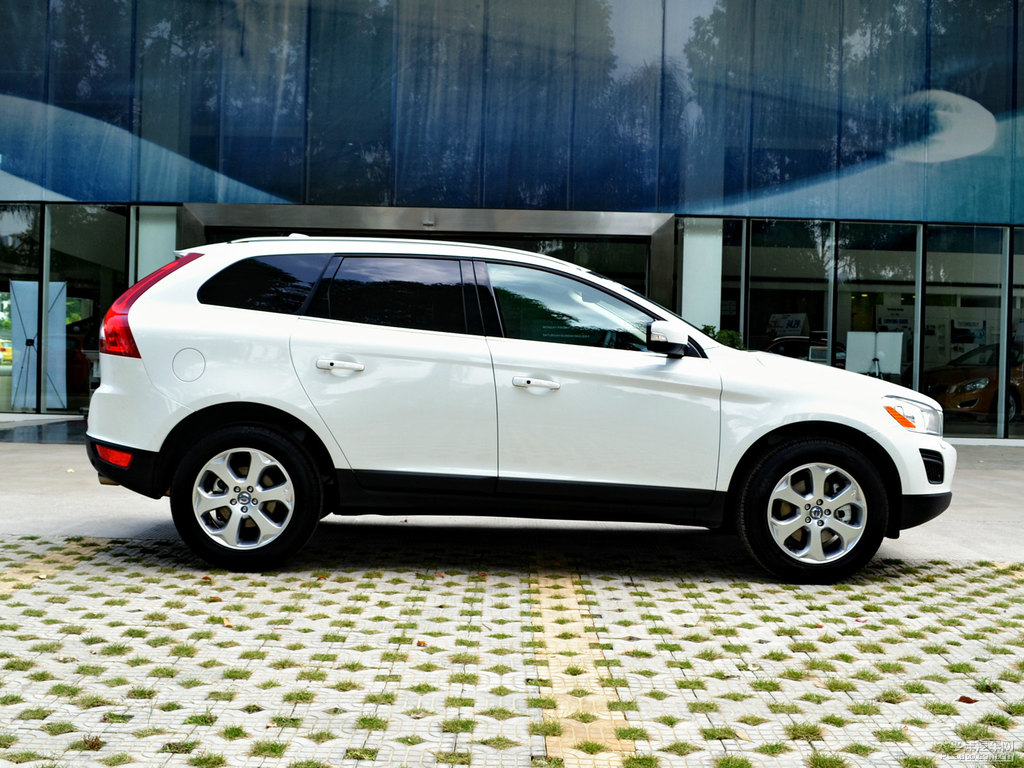 ѩ֠XC60(M(jn))^DƬ