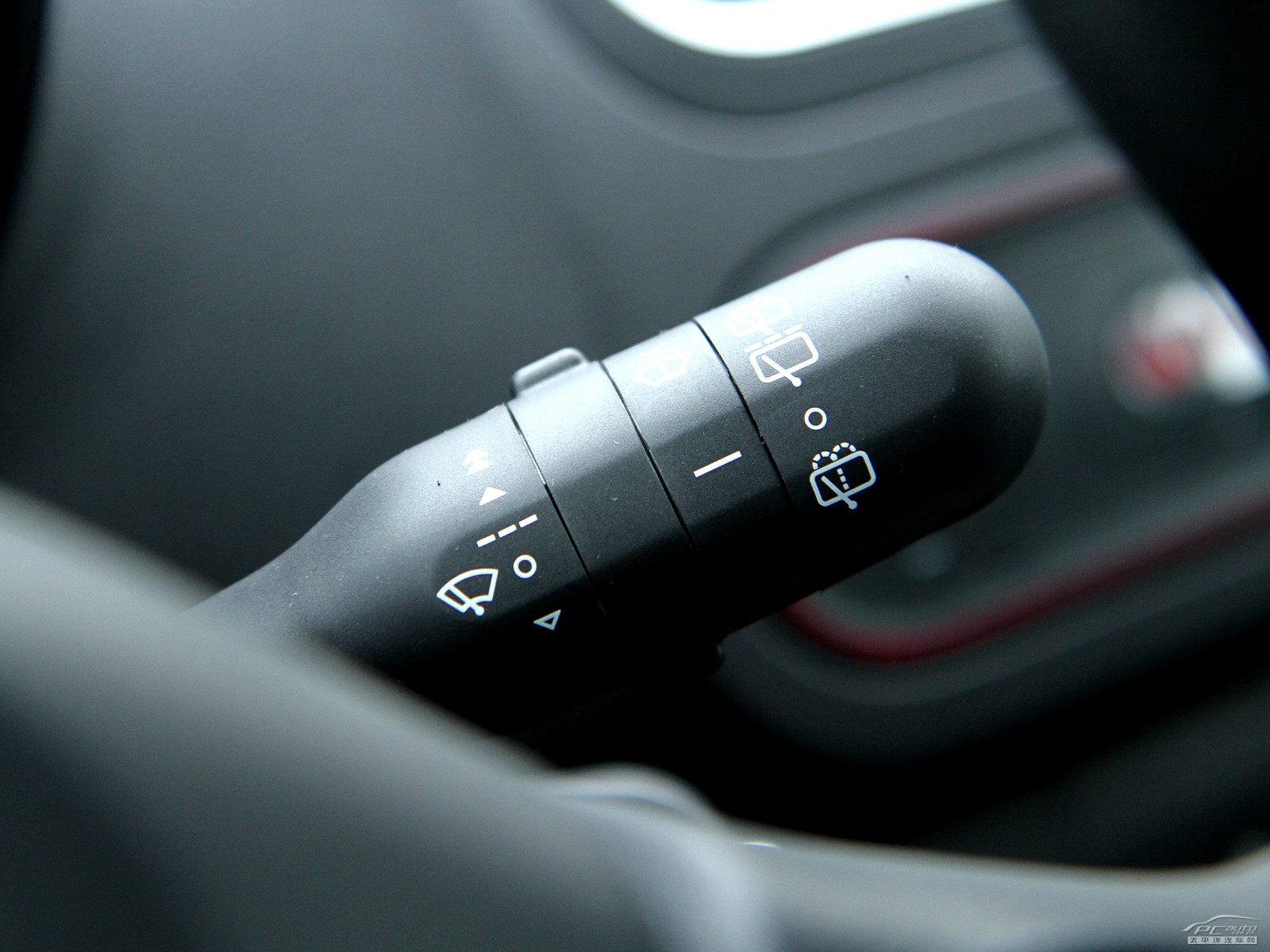 名爵3內(nèi)飾高清大圖