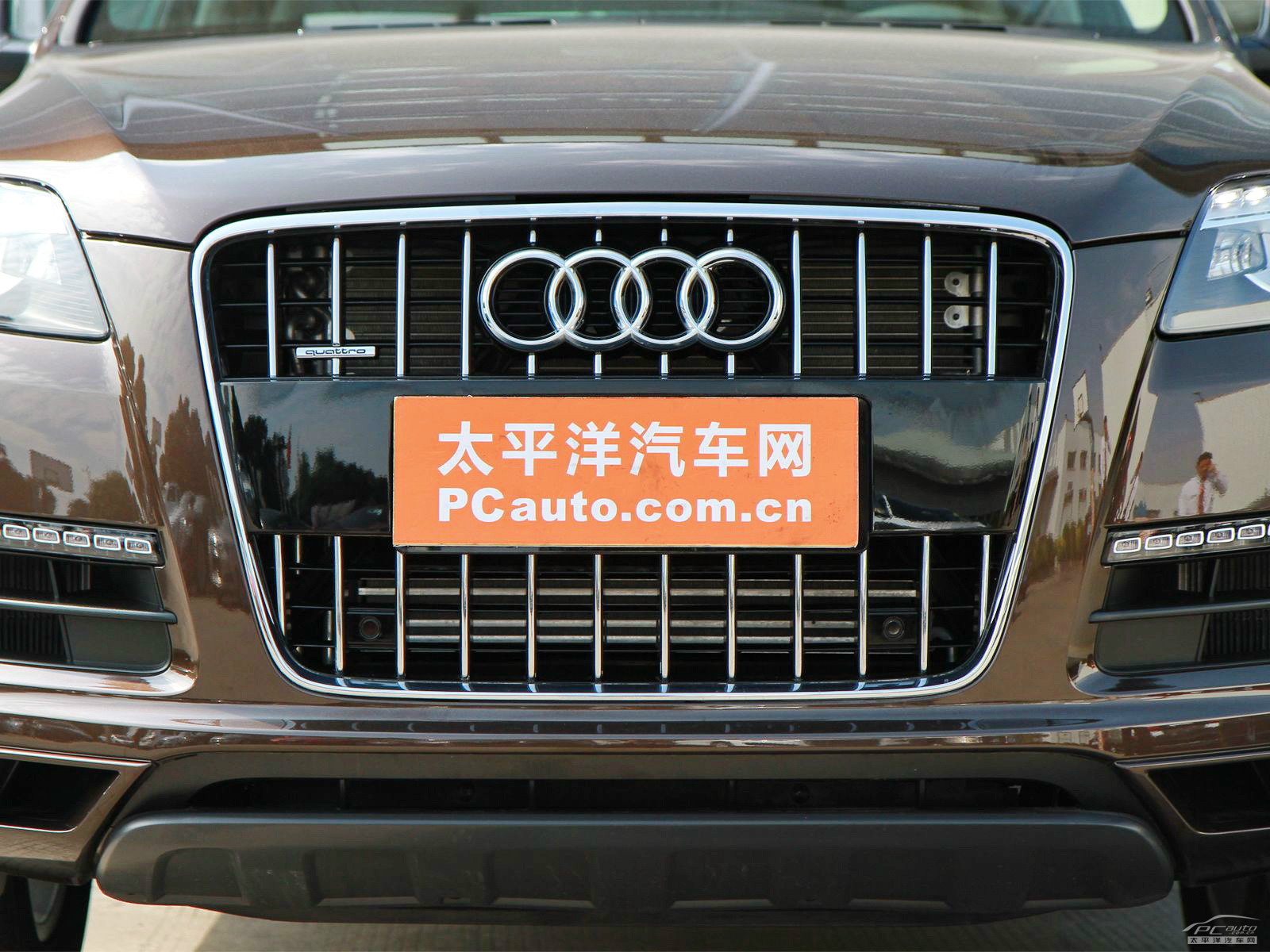 奧迪Q7外觀高清大圖