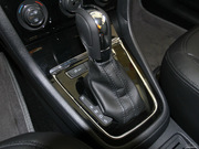2013款 1.6L 自動 豪華型 2013款 1.6L 自動 豪華型