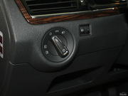 2013款 1.6L 自動 豪華型 2013款 1.6L 自動 豪華型
