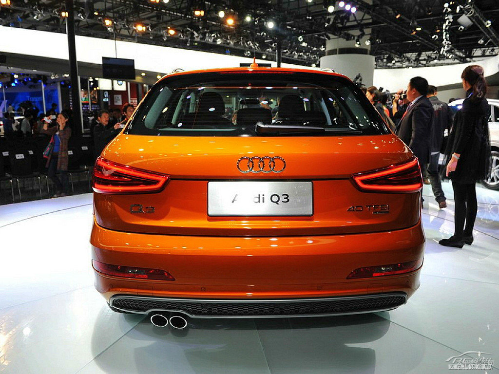 薩摩亞橙奧迪Q3整車外觀外觀圖片