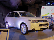 2013款 2.0L 兩驅(qū)運(yùn)動(dòng)導(dǎo)航版5座 2013款 2.0L 兩驅(qū)運(yùn)動(dòng)導(dǎo)航版5座