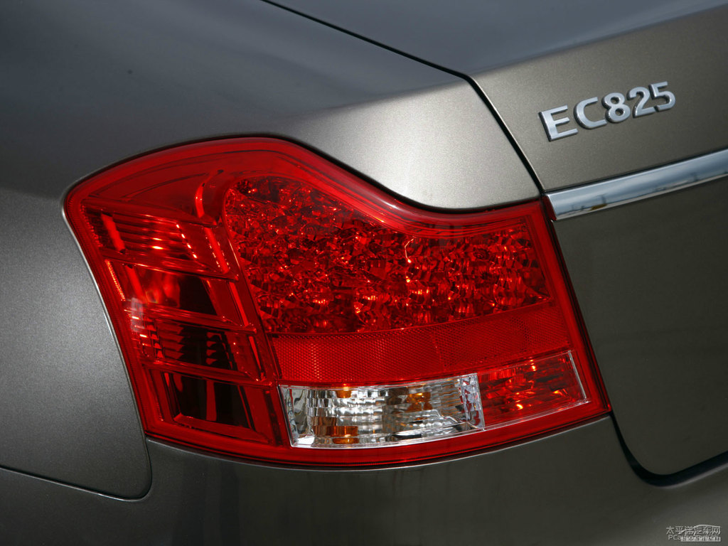 EC8^DƬ