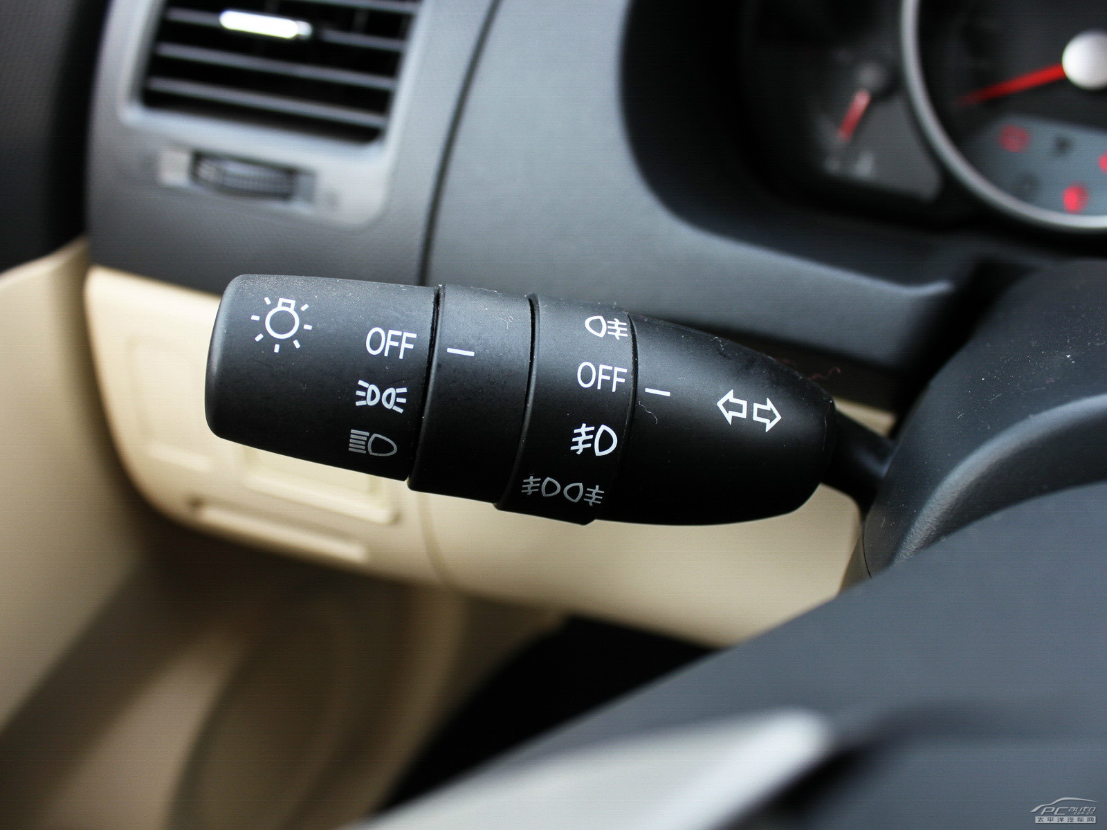 駿捷FSV內(nèi)飾高清大圖