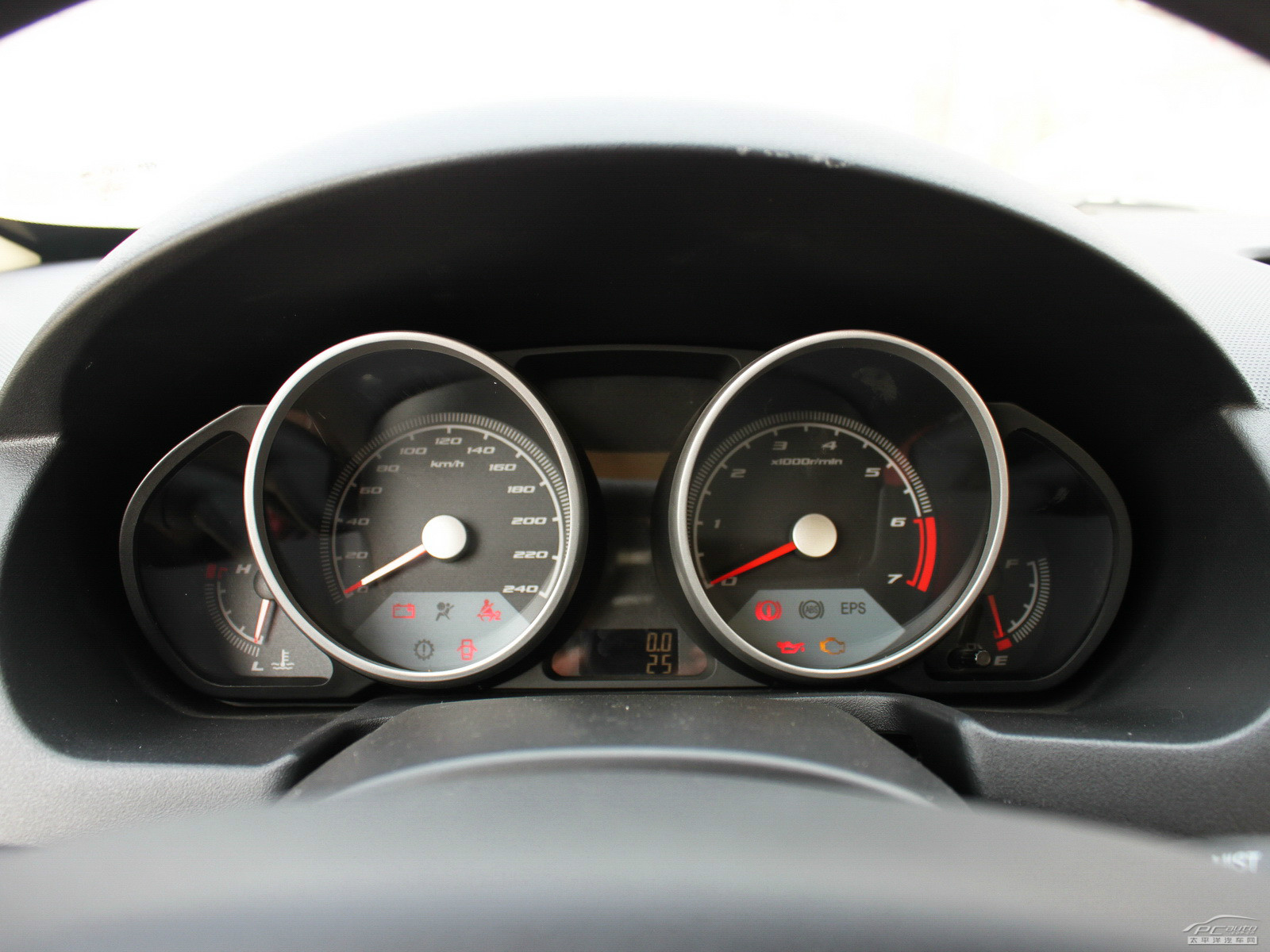 駿捷FSV內(nèi)飾高清大圖