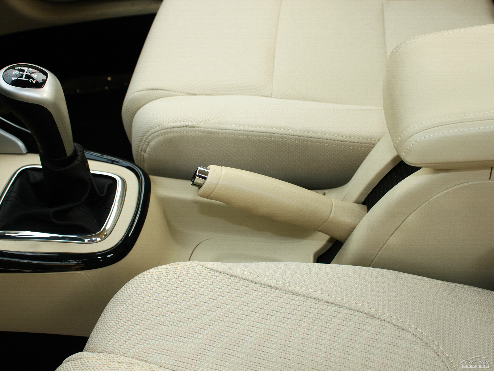 駿捷FSV內(nèi)飾高清大圖