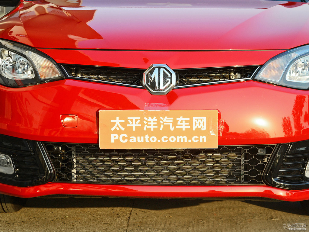 曼城紅MG6車(chē)頭外觀圖片