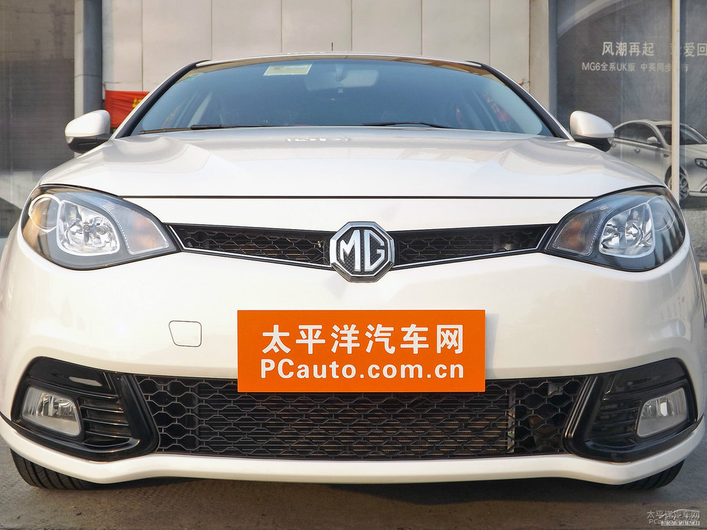 圣峰白MG6車頭外觀圖片