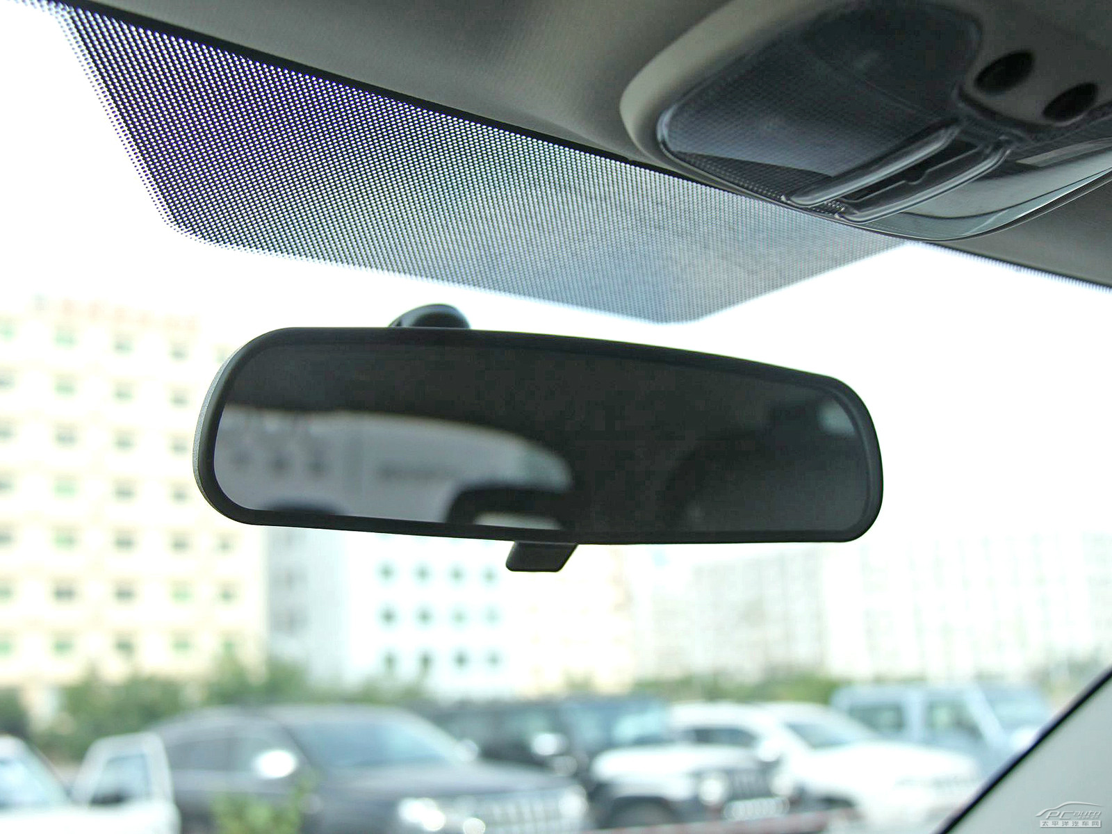 指南者(進(jìn)口)內(nèi)飾高清大圖