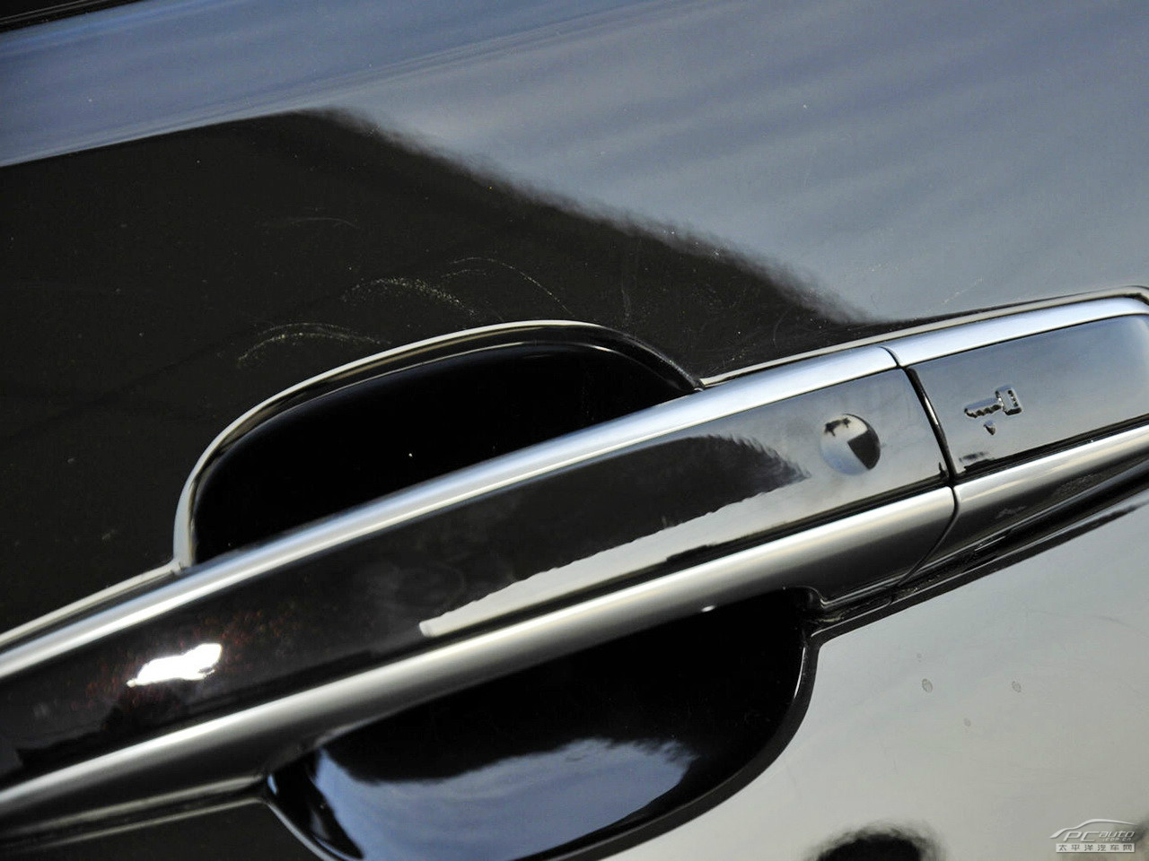 攬勝外觀高清大圖