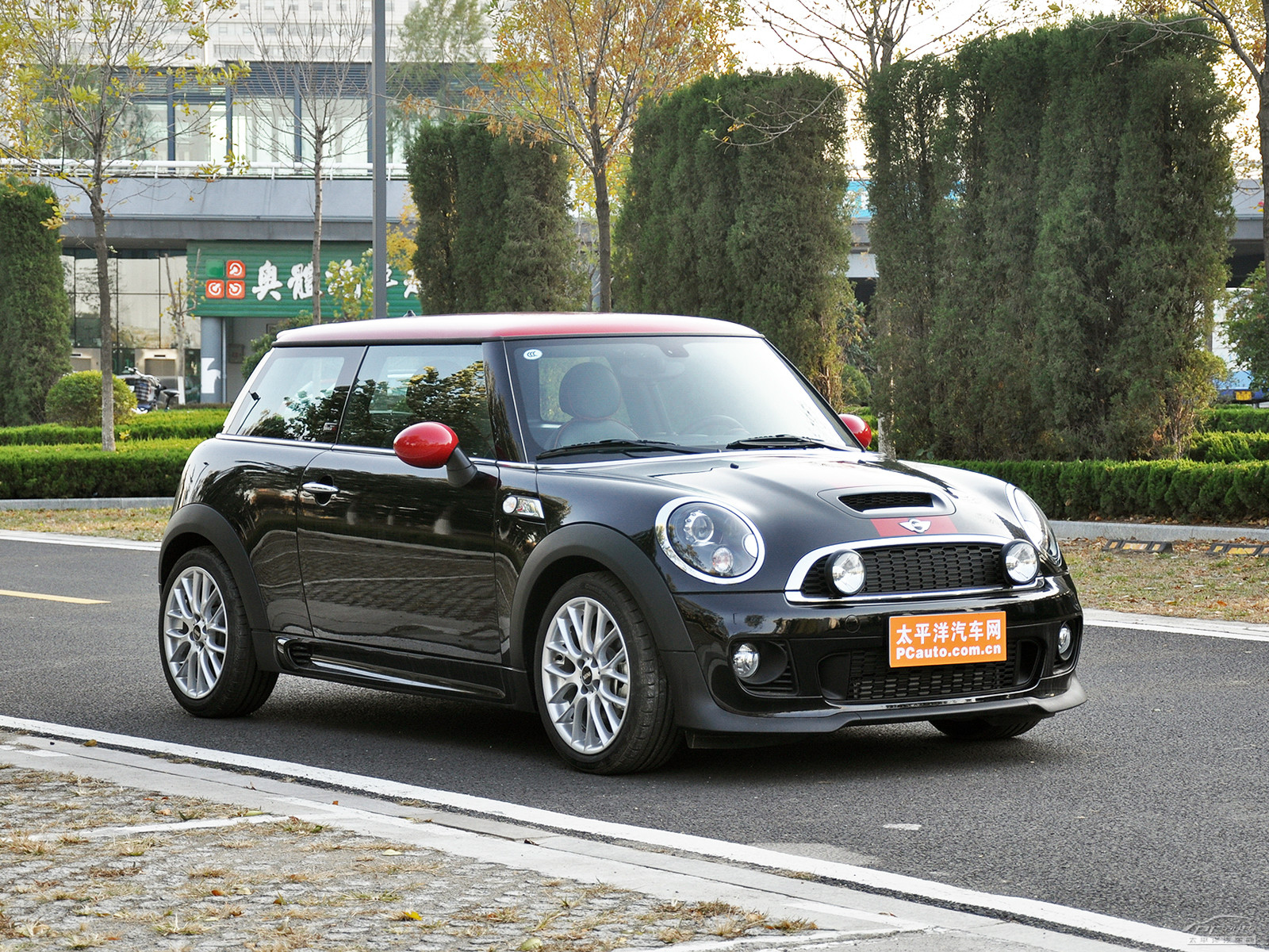 MINI CLUBMAN外觀高清大圖