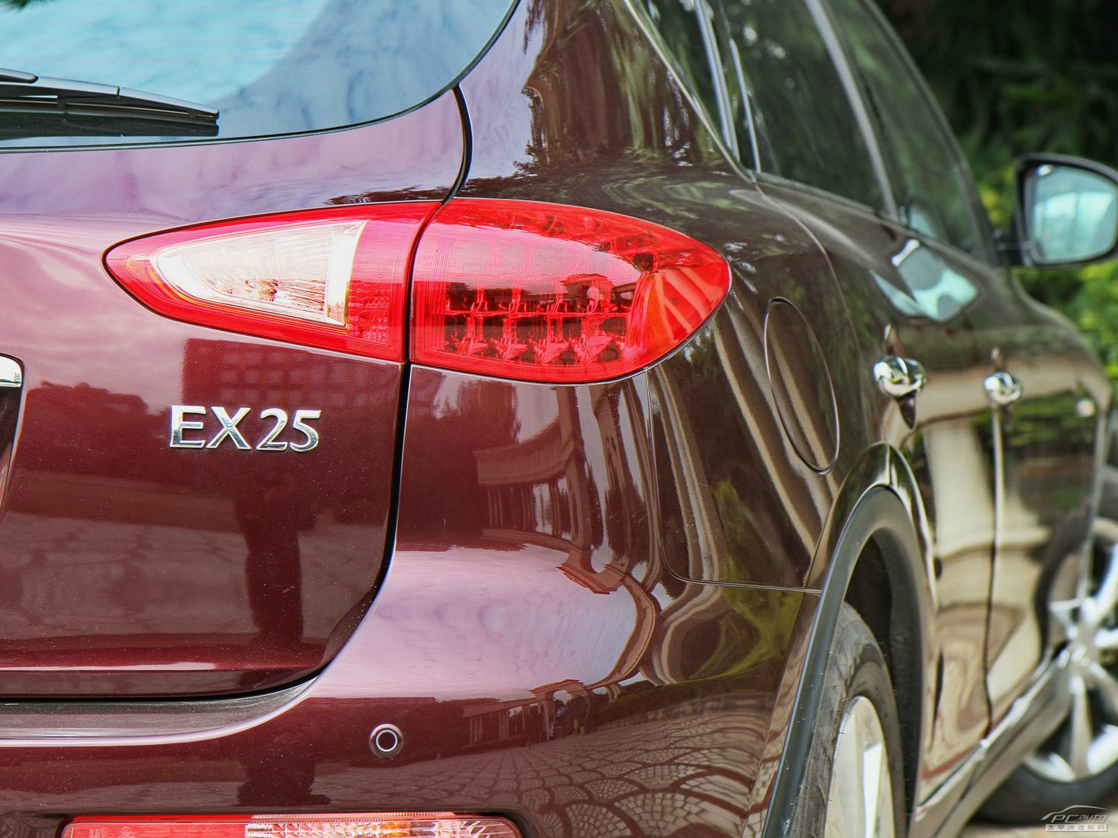 英菲尼迪EX外觀高清大圖