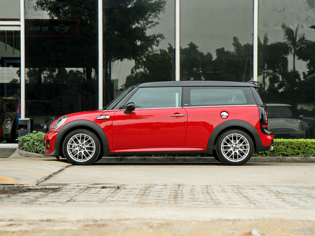 辣椒紅MINI CLUBMAN整車外觀外觀圖片
