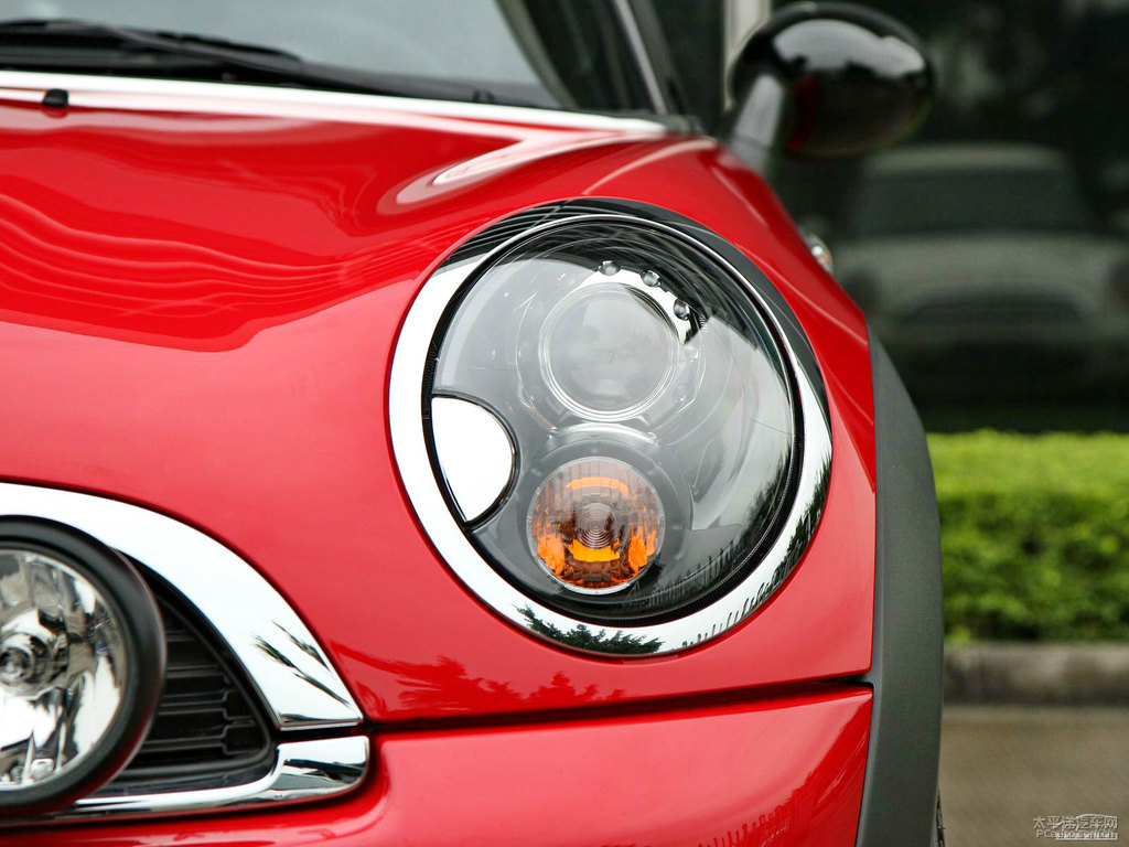 辣椒紅MINI CLUBMAN車頭外觀圖片