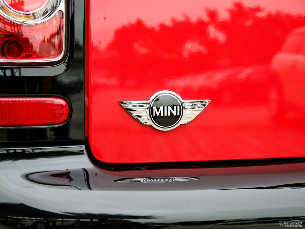 辣椒紅MINI CLUBMAN車尾外觀圖片