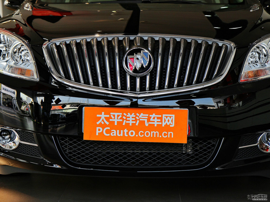 鋼琴黑英朗車頭外觀圖片