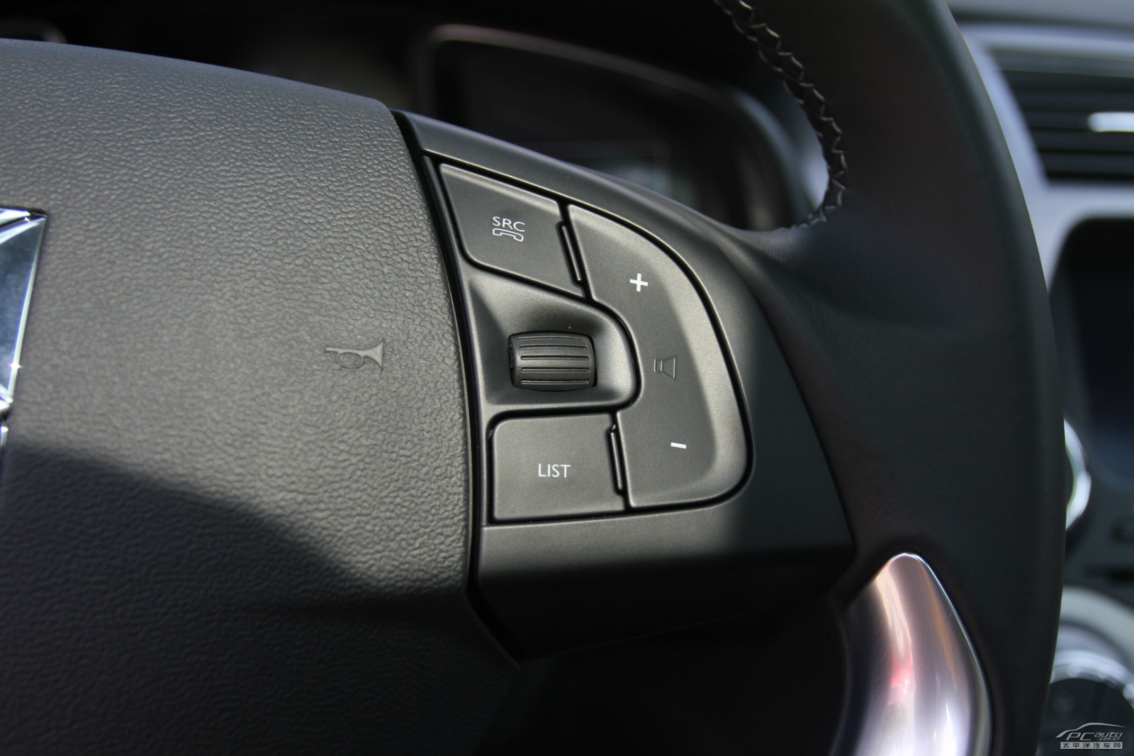 DS 5(進(jìn)口)內(nèi)飾高清大圖