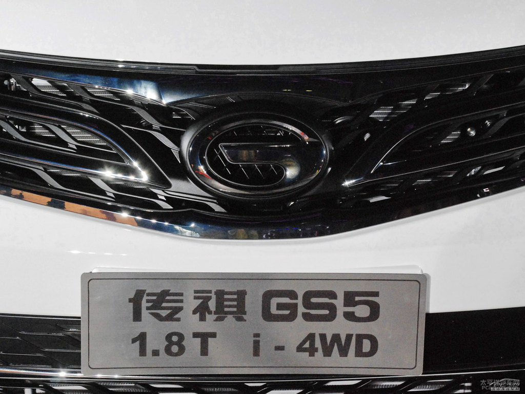 象牙白傳祺GS5車頭外觀圖片