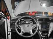 2013款 1.8T AT 四驅(qū)至尊版 2013款 1.8T AT 四驅(qū)至尊版
