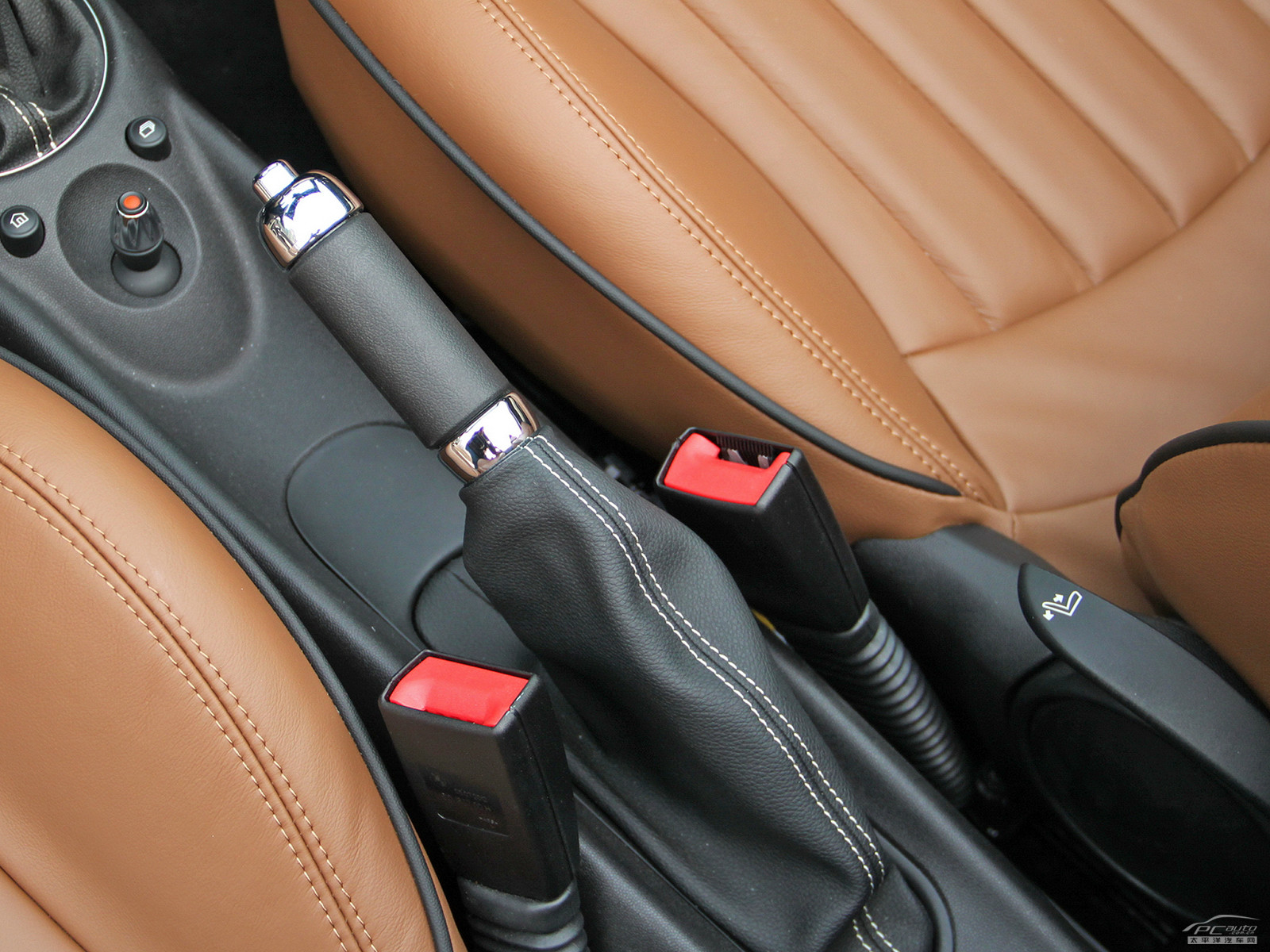 MINI ROADSTER內(nèi)飾高清大圖