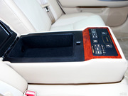 2012款 2.5L Royal Saloon 尊貴版 2012款 2.5L Royal Saloon 尊貴版