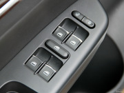 2013款 1.6L 自動 豪華型 2013款 1.6L 自動 豪華型