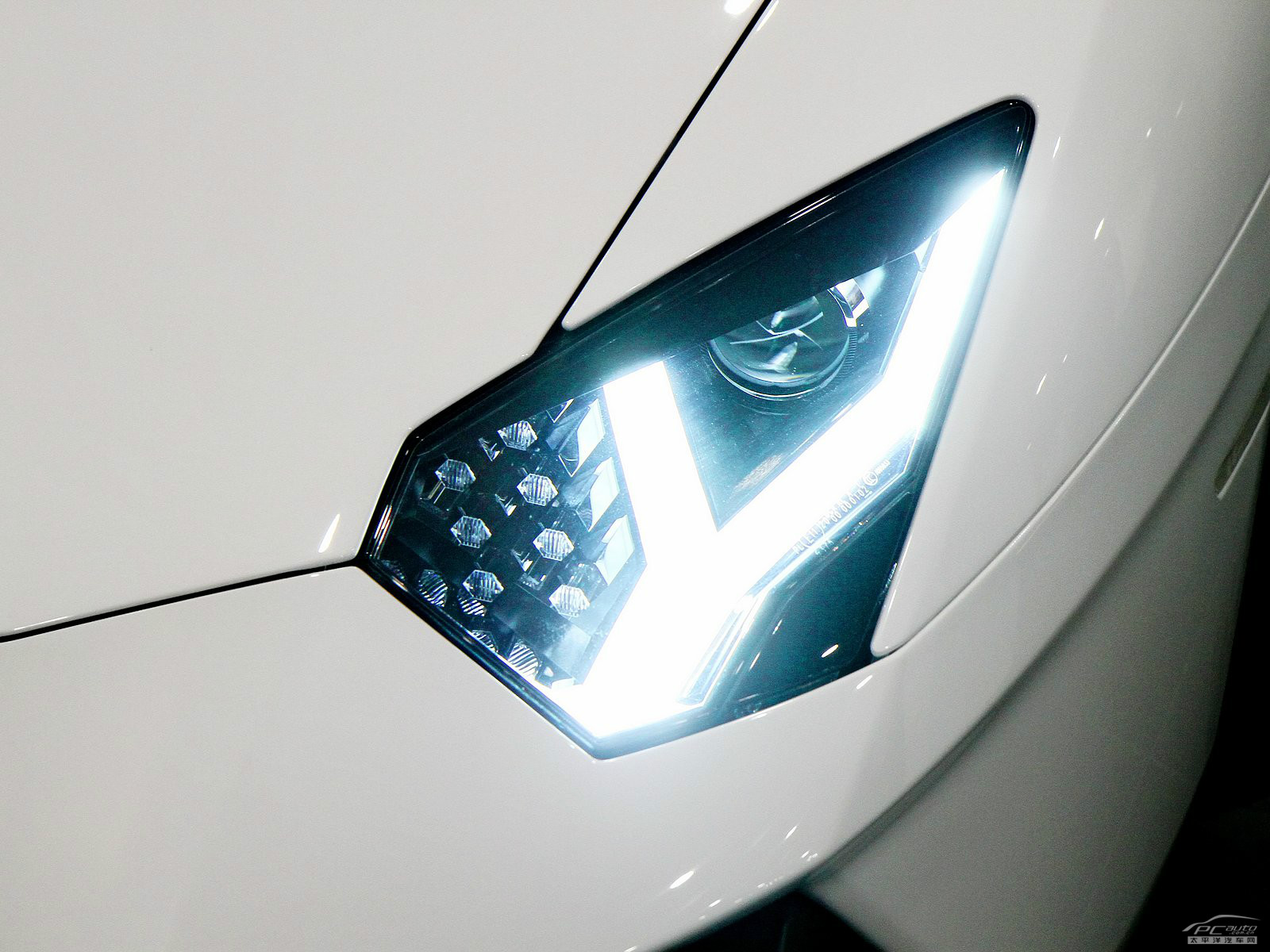 Aventador外觀高清大圖