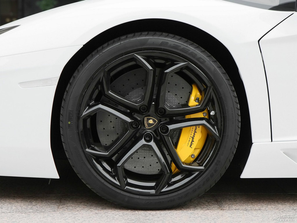 ɫAventador܇(ch)^DƬ