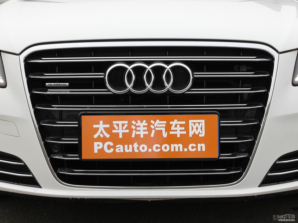 冰川白奧迪A8L車頭外觀圖片