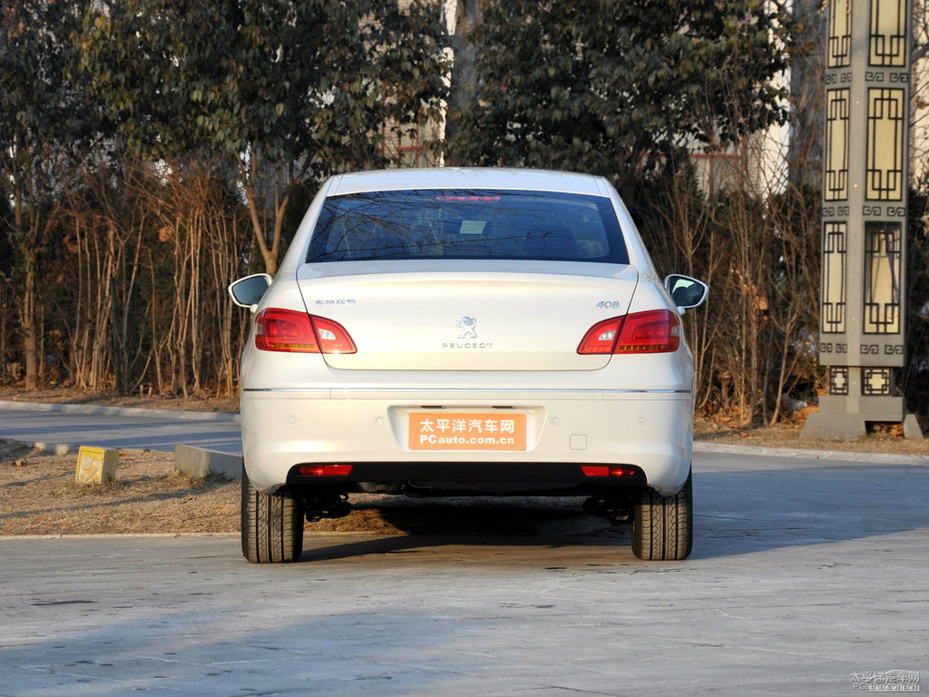 珠光白標致408整車外觀外觀圖片