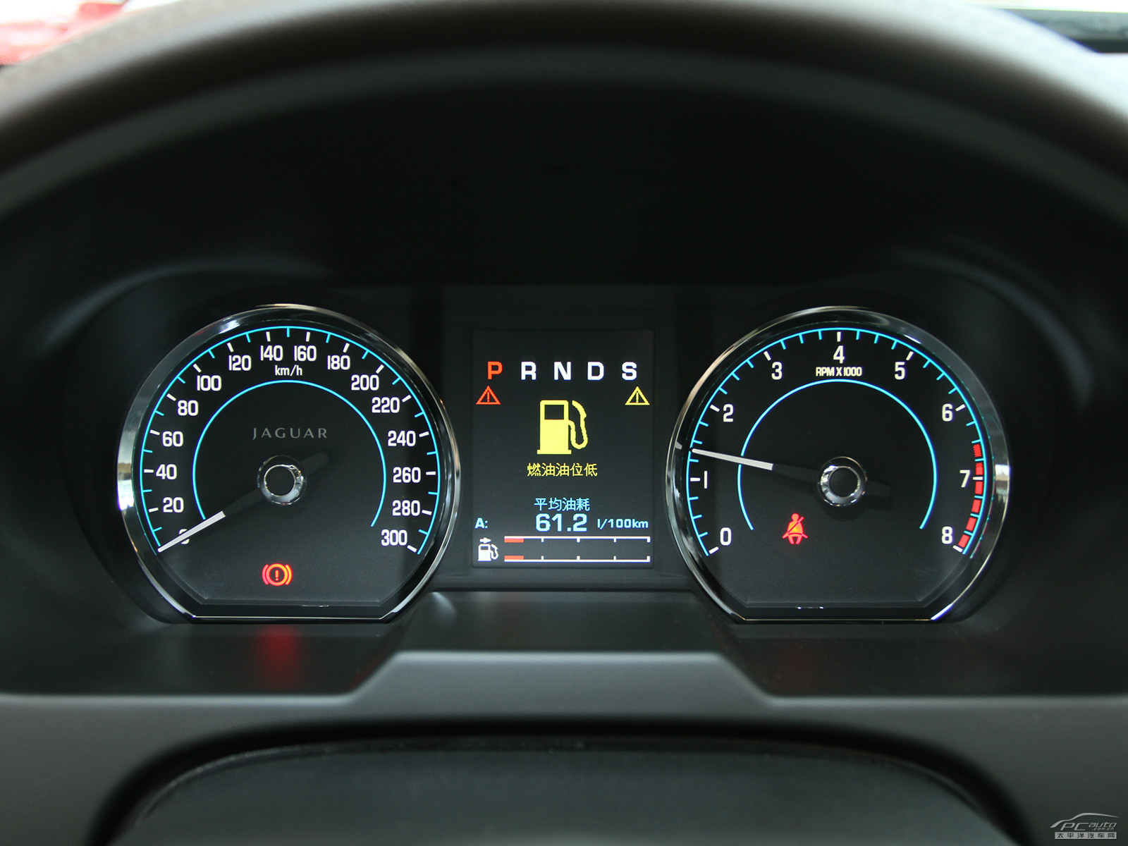 捷豹XF(進(jìn)口)內(nèi)飾高清大圖