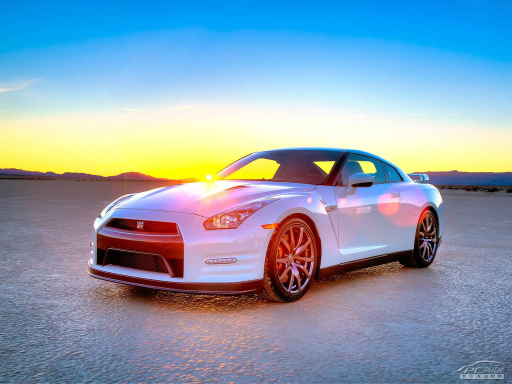 日產(chǎn)GT-R外觀高清大圖