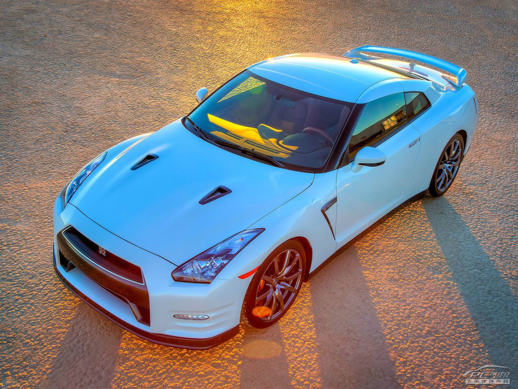 日產(chǎn)GT-R外觀高清大圖