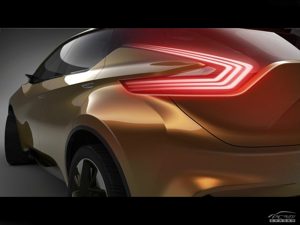 日產(chǎn)Resonance外觀高清大圖