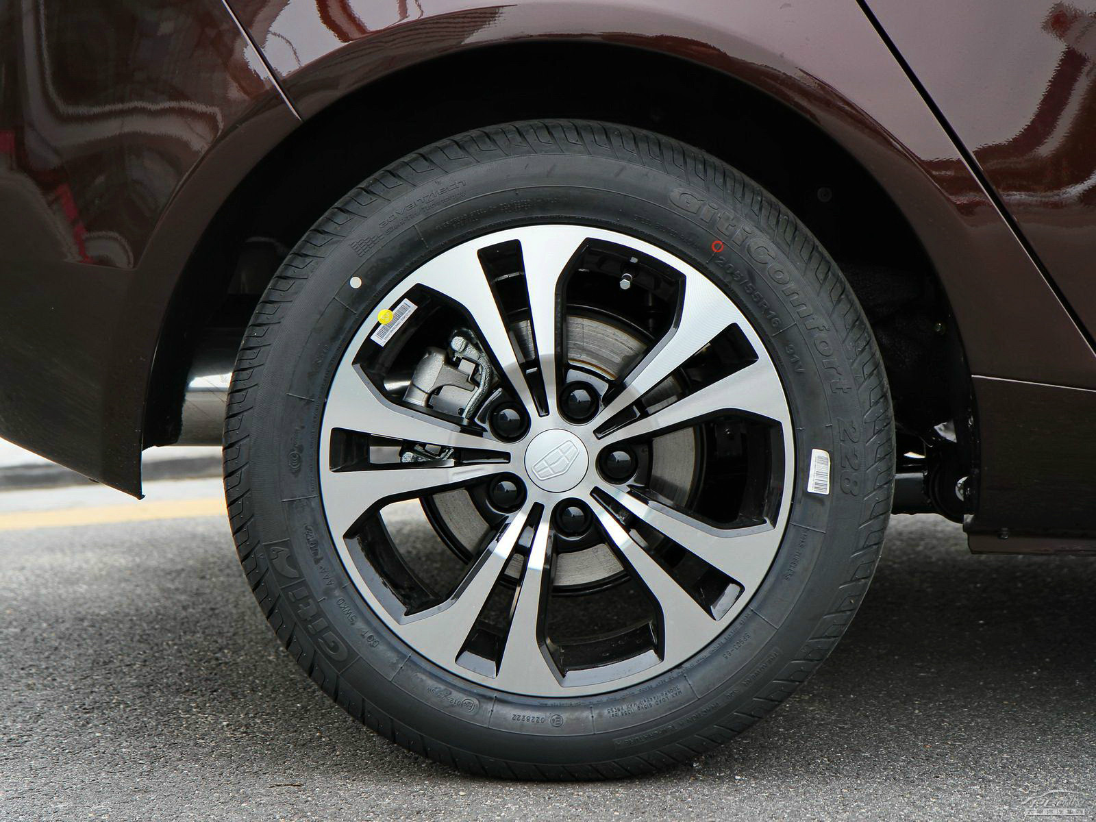 經(jīng)典帝豪外觀高清大圖