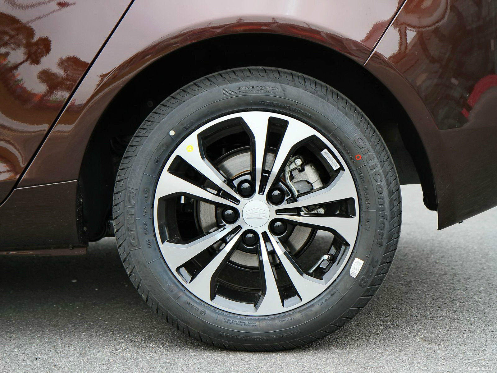 經(jīng)典帝豪外觀高清大圖