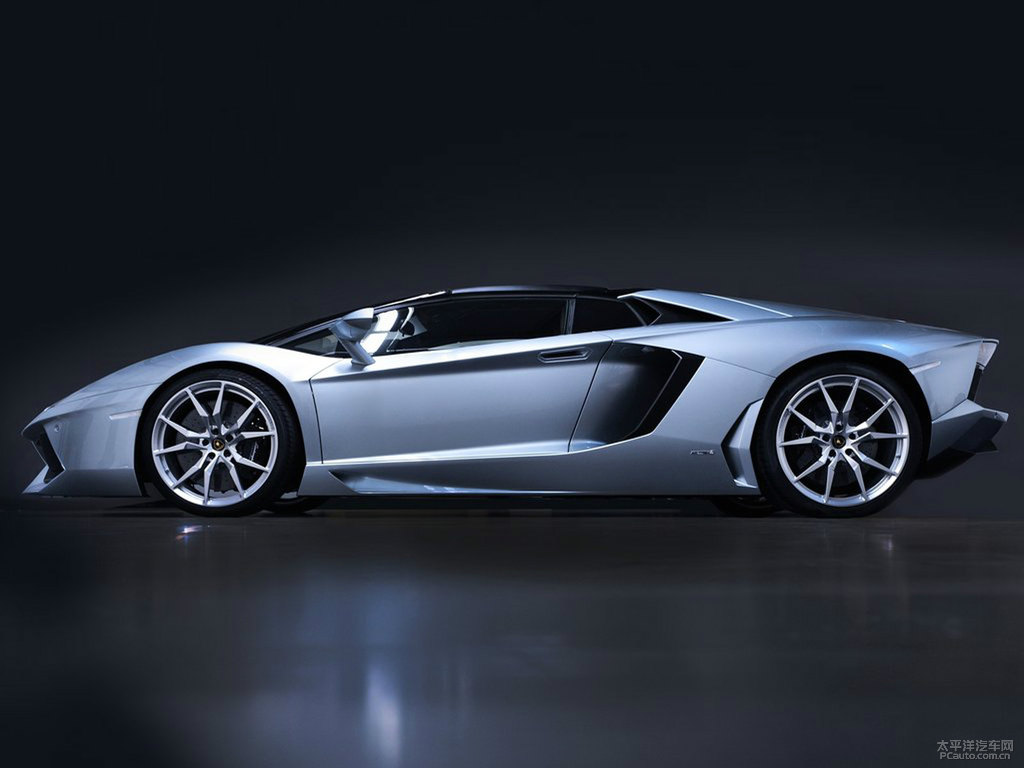 金屬漆淺灰色Aventador整車外觀外觀圖片