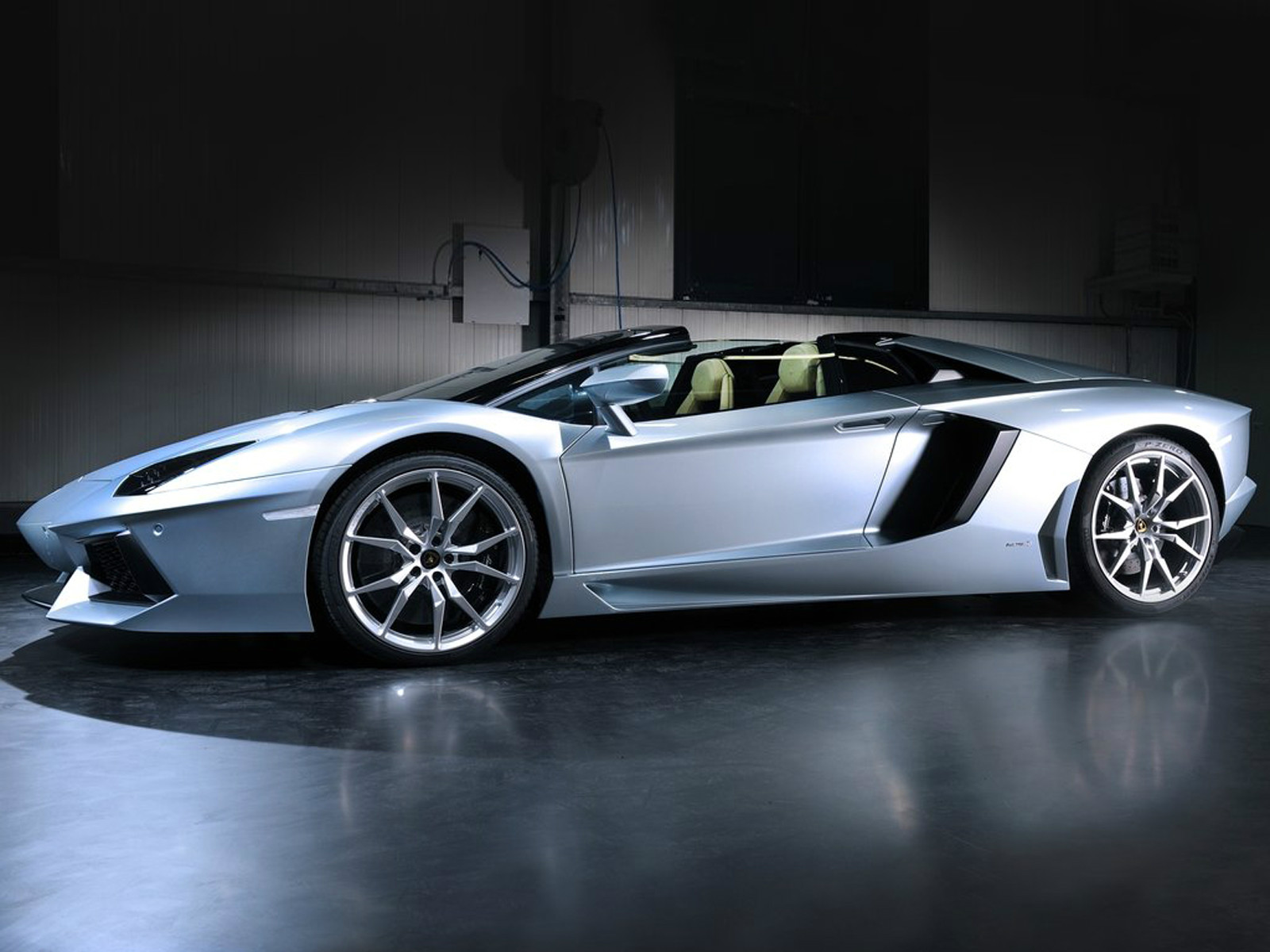 Aventador外觀高清大圖