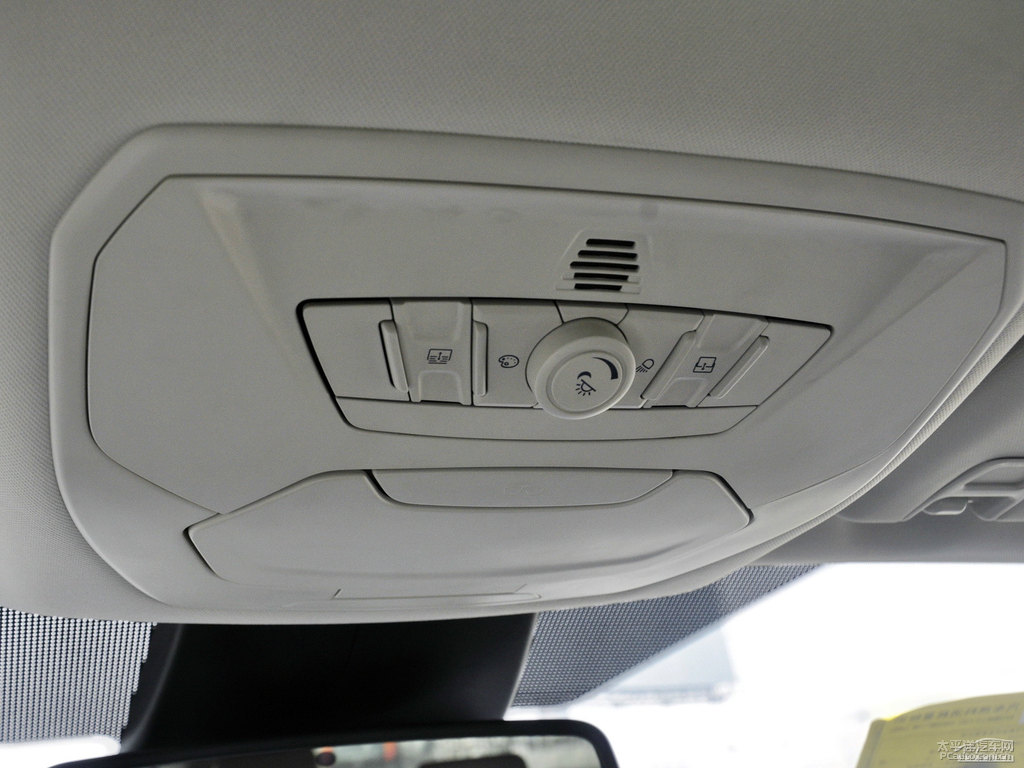 銀砂黑翼虎車廂內(nèi)飾圖片