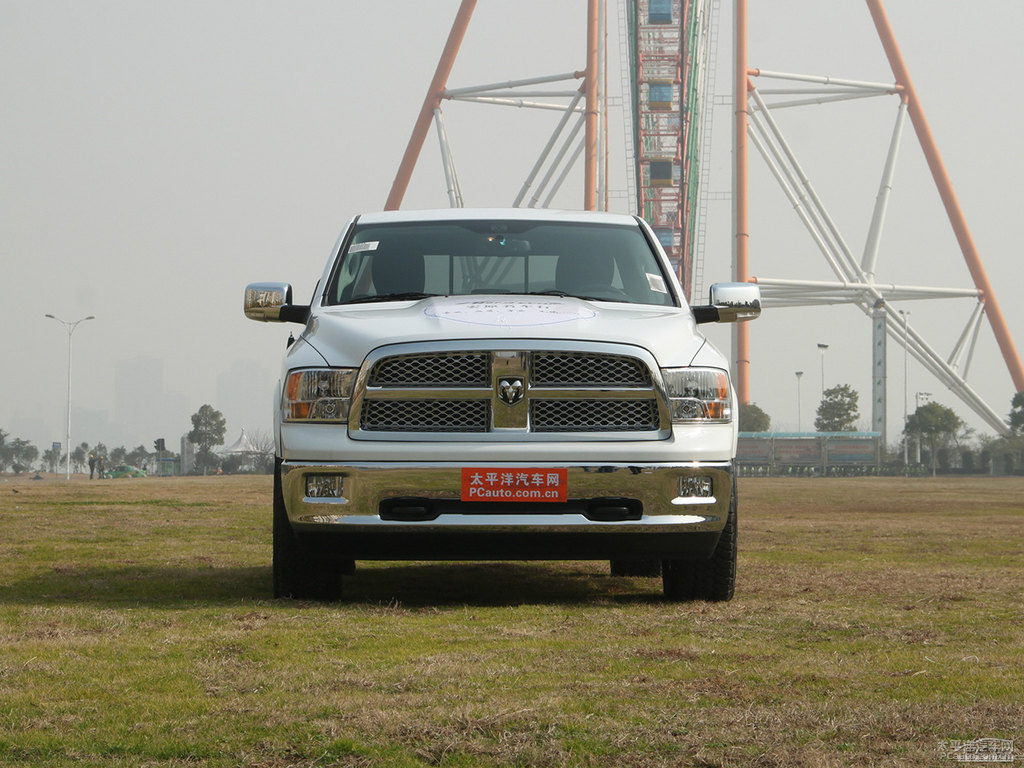 ɫRAM Trucks܇^^DƬ