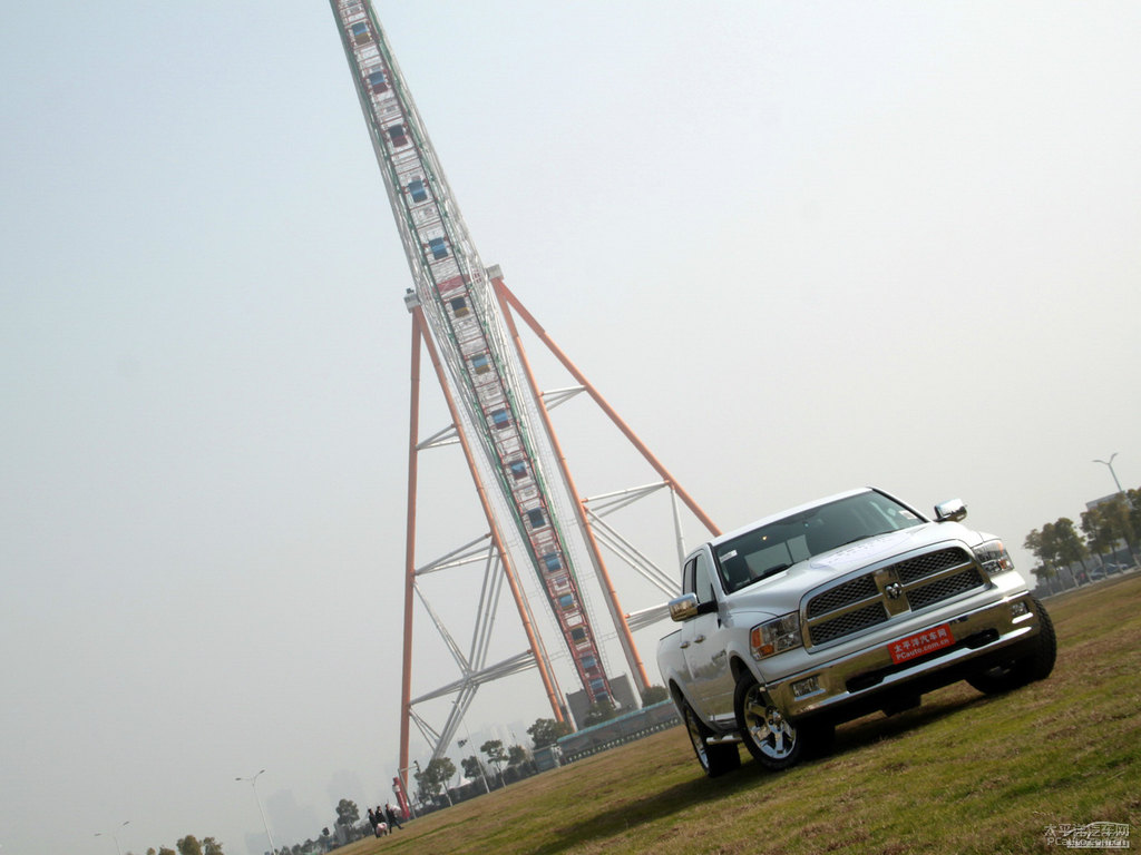 ɫRAM Trucks܇^^DƬ